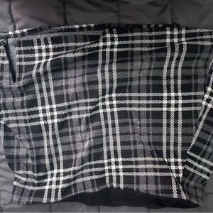 American Eagle Outfitters Monochrome Plaid Skirt